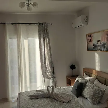 Apartment George & Chrysi *