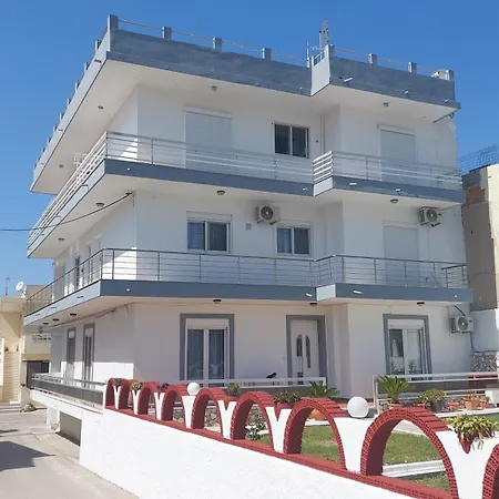 George & Chrysi * Kremastí